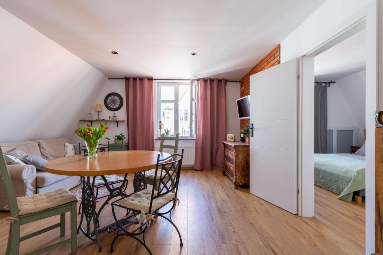 Apartment Kamienica Stare Miasto- Sw . Ducha. Elblag